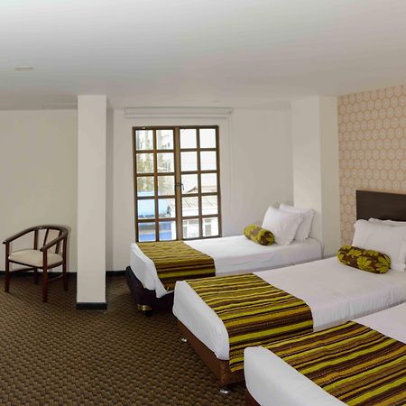 Hotel Castellana 95 Богота Екстериор снимка