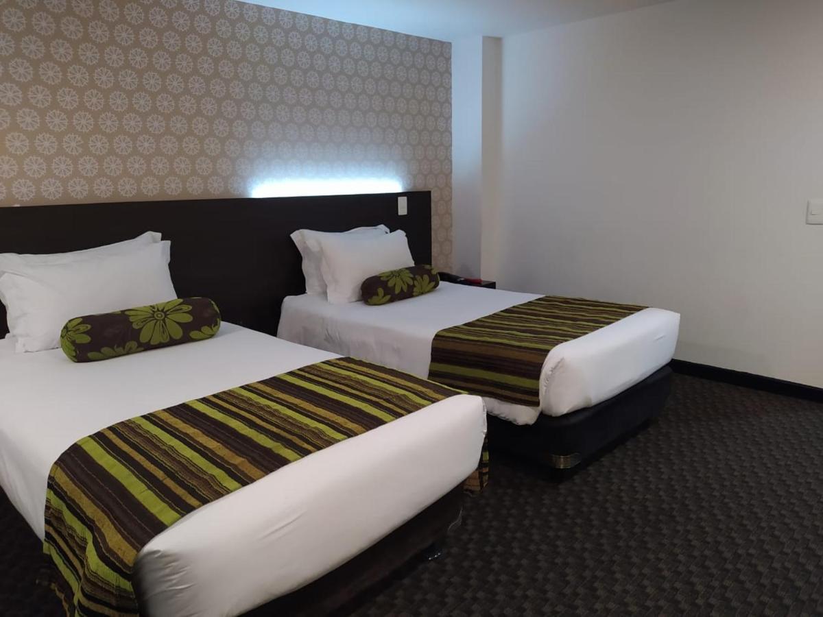Hotel Castellana 95 Богота Екстериор снимка