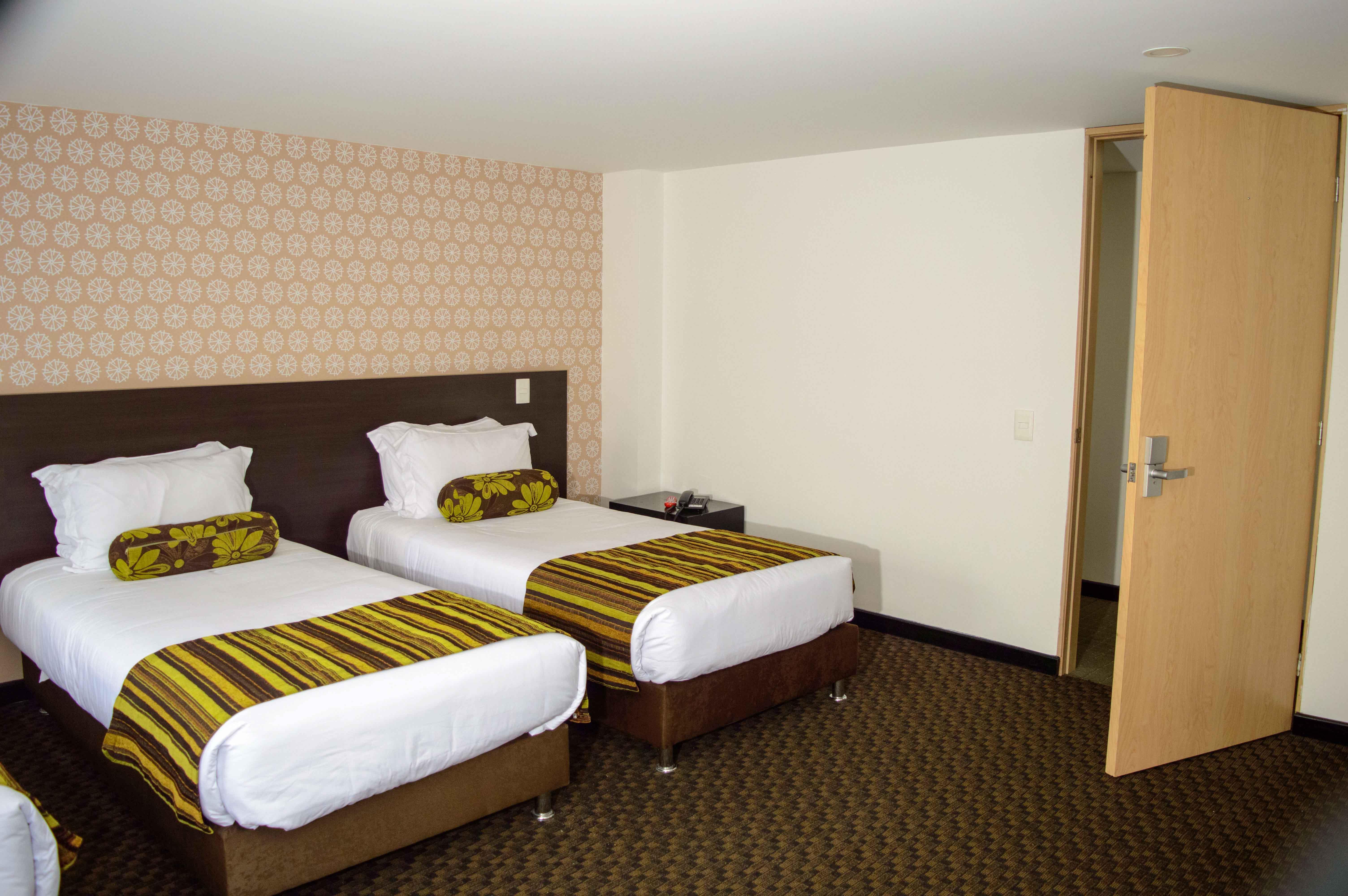 Hotel Castellana 95 Богота Екстериор снимка