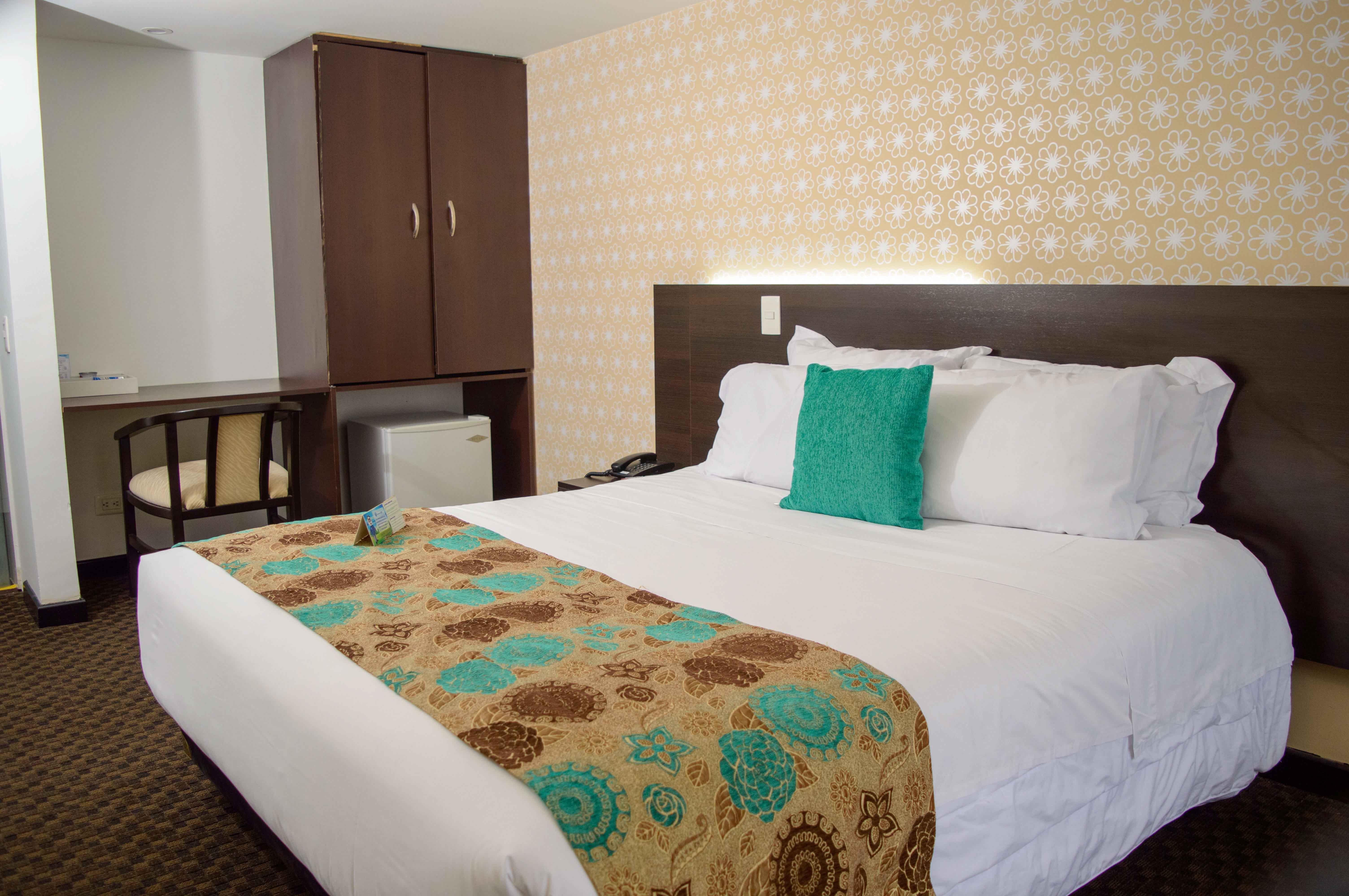 Hotel Castellana 95 Богота Екстериор снимка