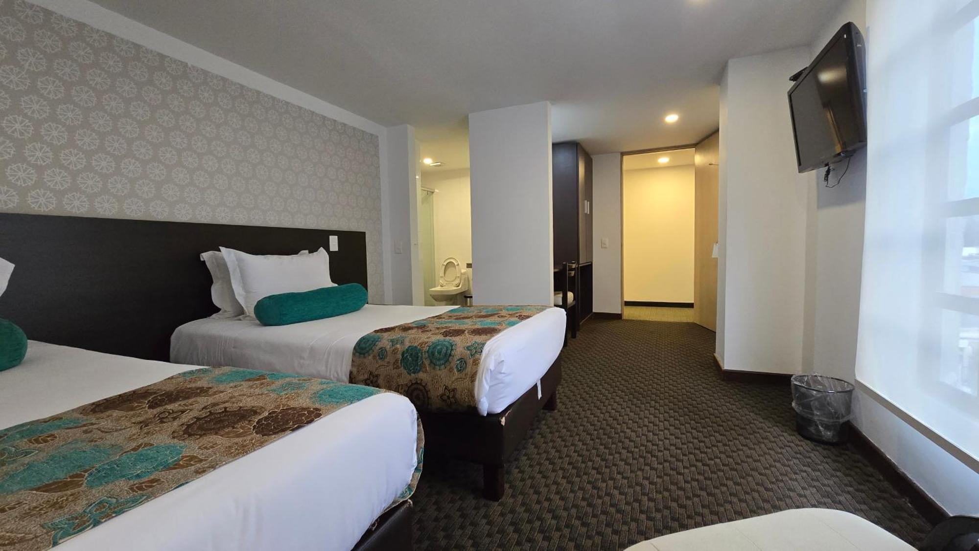 Hotel Castellana 95 Богота Екстериор снимка